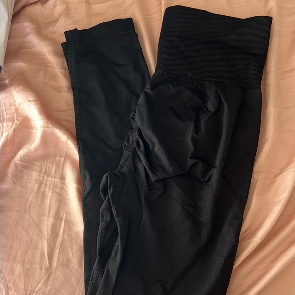 HALARA Black High-Waisted Leggings